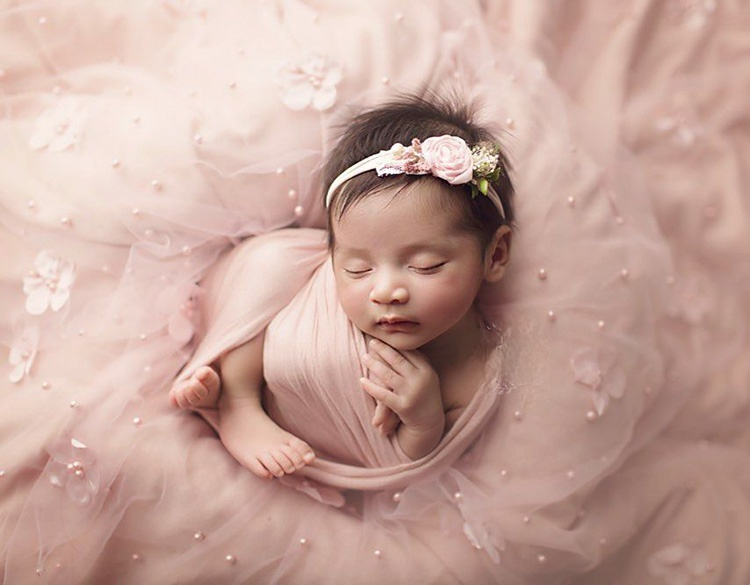 Newborn Photography  Wrap  Bla - Photography Composition recension och pris